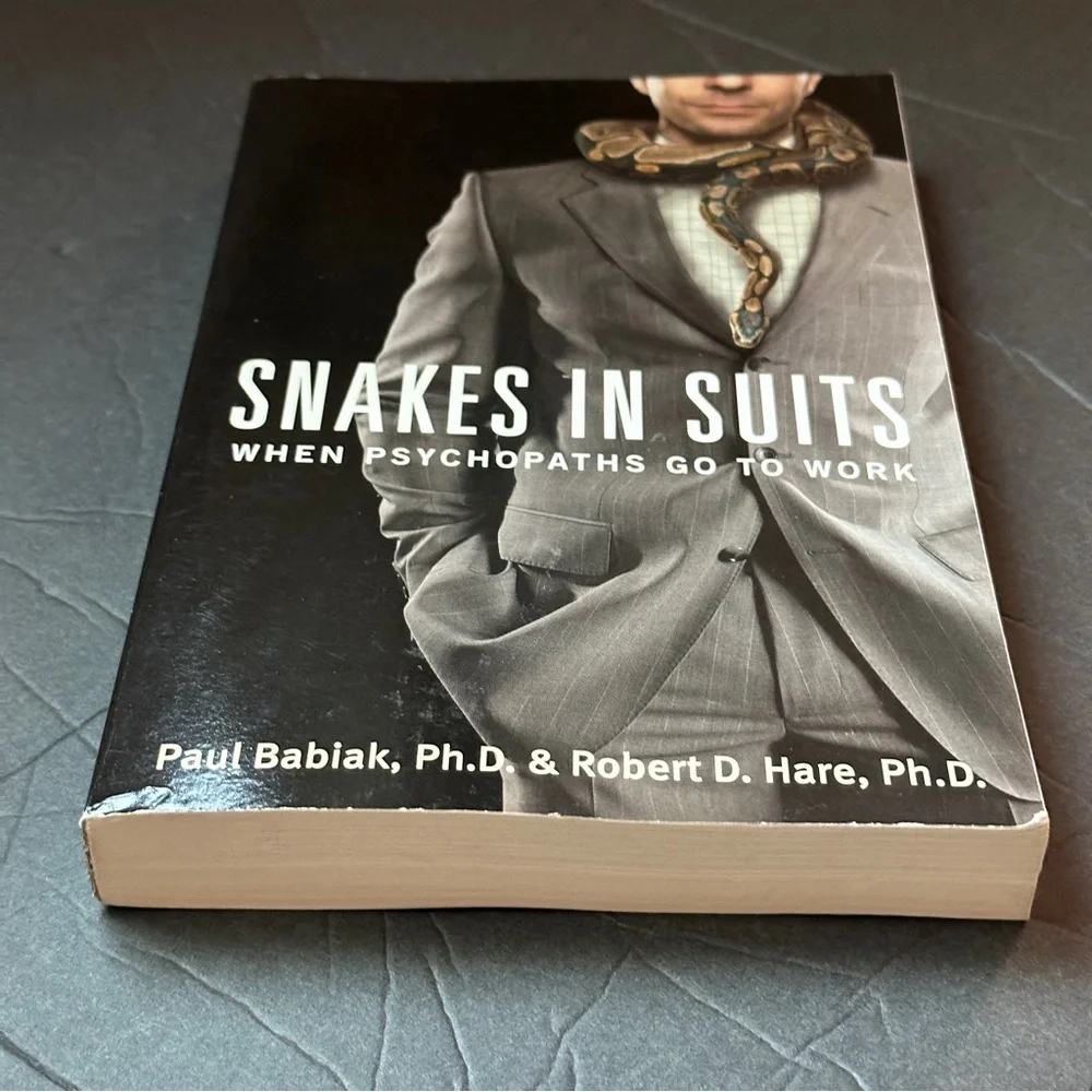 Snakes in Suits by Paul Babiak | Self-Help, Psychology | Paperback Book - Picture 4 of 10